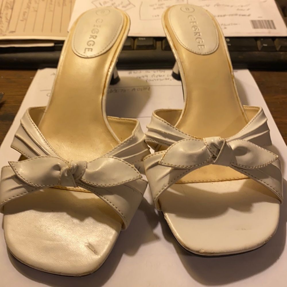 George white sandals sz. 8